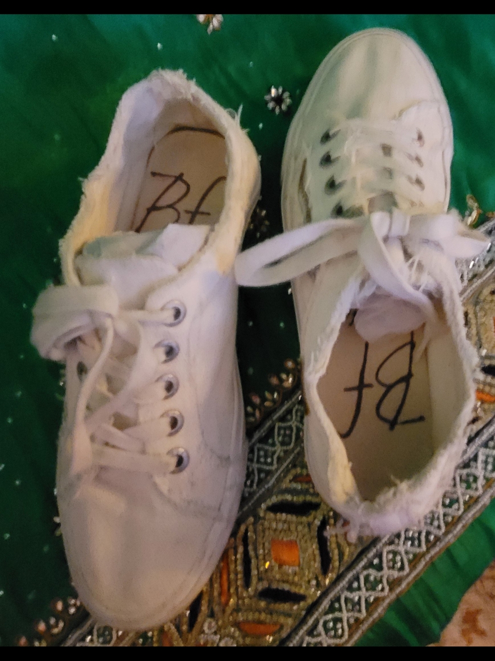 Blowfish Malibu White Frayed Lace-Up Sneakers
